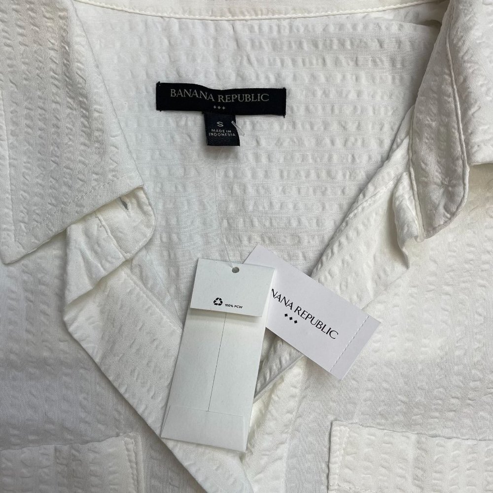 Banana Republic White Sleeveless Button Up Shirt Top Textured Fabric Size S NWT - Picture 4 of 10